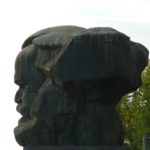 Der Chemnitzer Karl-Marx-Kopf im Profil