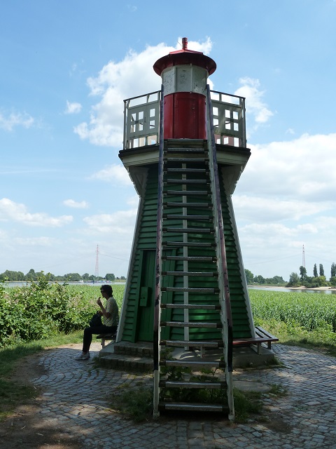Leuchtturm an der Bunthäsuer Spitze in Hamburg-Wilhelmsburg